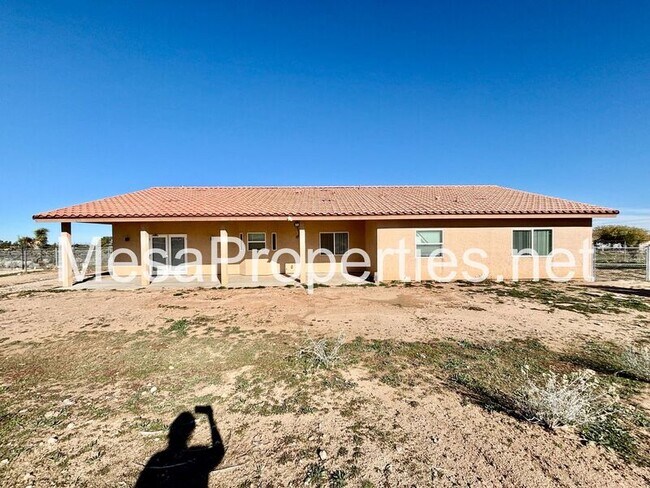 Building Photo - 6087 Elsinore Rd