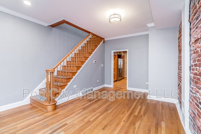 Building Photo - 3802 Hudson St