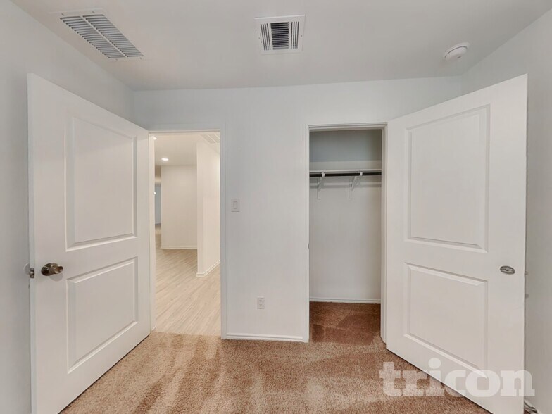 Building Photo - 5938 Companion Lp