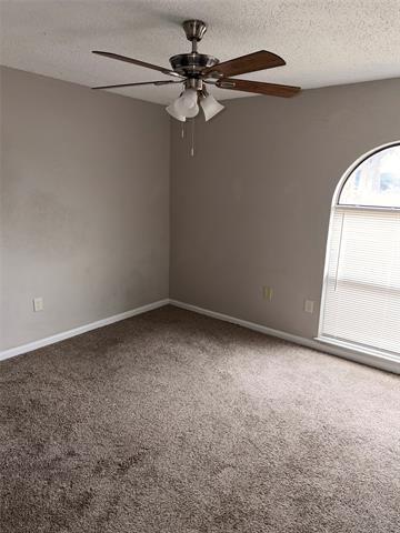 Building Photo - 2418 Parkside Dr