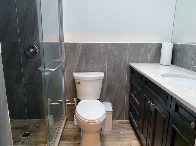 Building Photo - 16 Prospect Ave