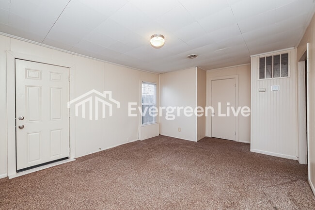 Building Photo - 1924 Culver Ave