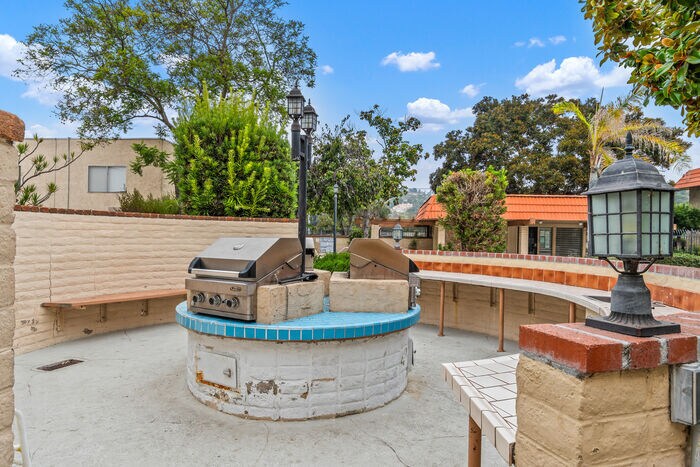 Building Photo - 6821 Alvarado Rd