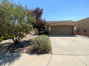 Building Photo - 3 Bedroom Custom Single Story Home Availab...