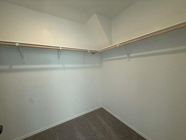 Building Photo - 200 Herald Dr