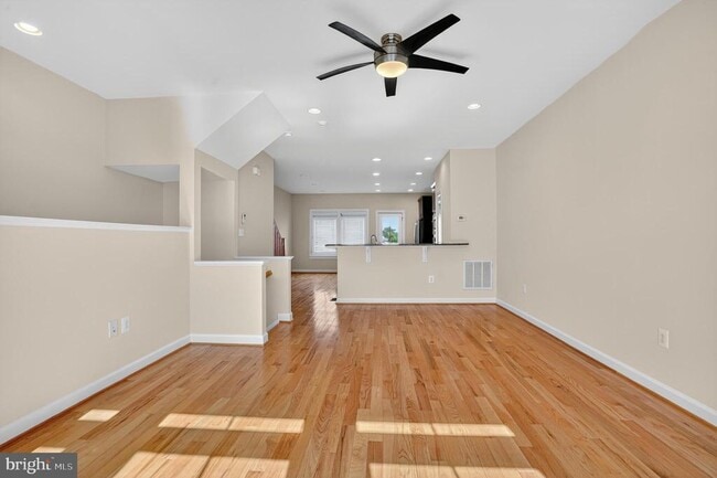 Building Photo - 44692 Collingdale Terrace