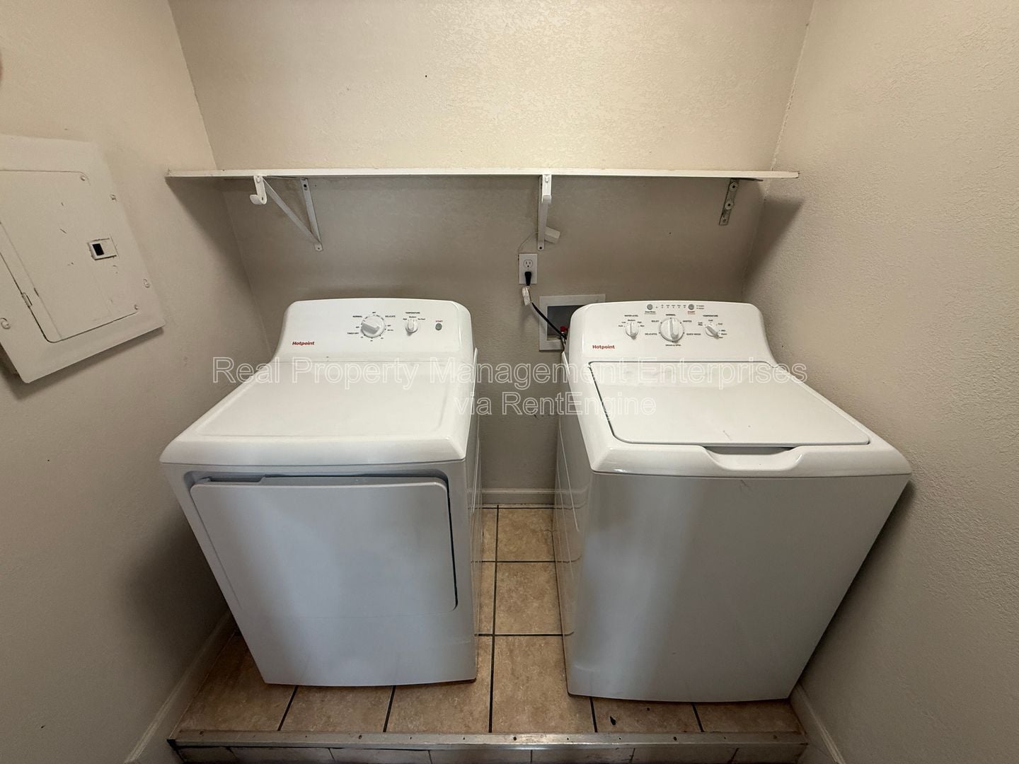 Building Photo - 5305 Drexel Ave