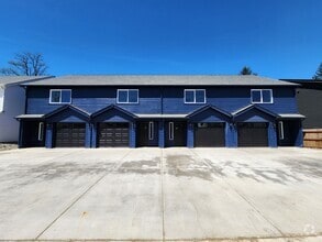 Building Photo - 3 Bedroom 2.5 Bath in Winlock