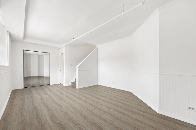 Building Photo - 400 McCarthy Rd
