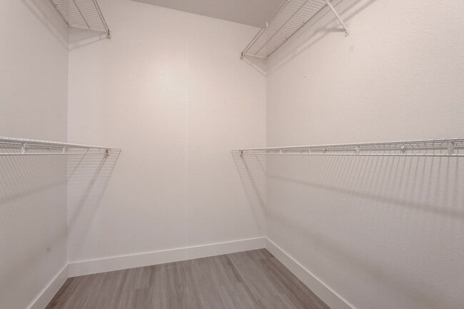 Building Photo - 3060 Tarpon