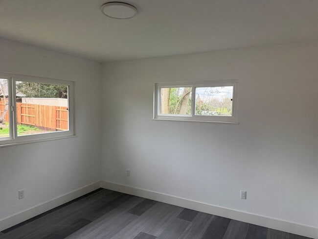 Building Photo - 8632-8636 Sunset Avenue