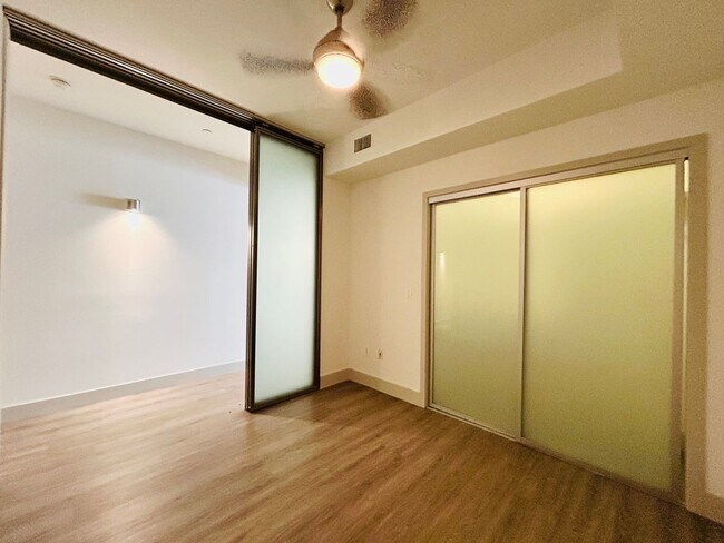 Building Photo - cul118