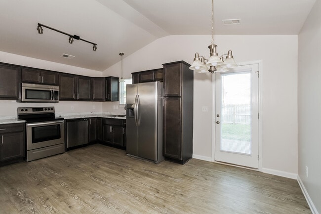 Building Photo - 2204 Walcot Way