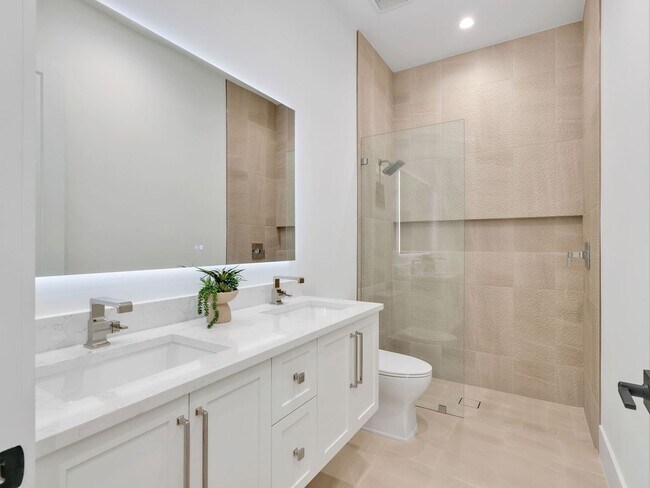 Building Photo - Brand-new contemporary estate on 2.27 private acres