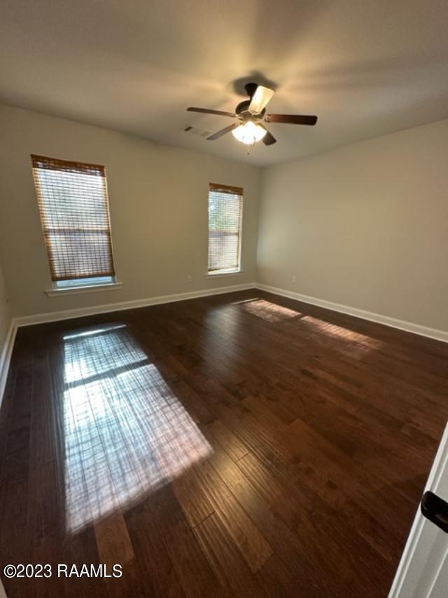 Building Photo - 300 Sparrowhawk St