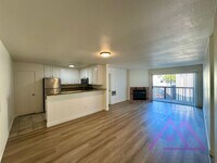 Building Photo - For rent I! Beautiful  2 Bed, 2 Bath Condo-Complex at La Costa