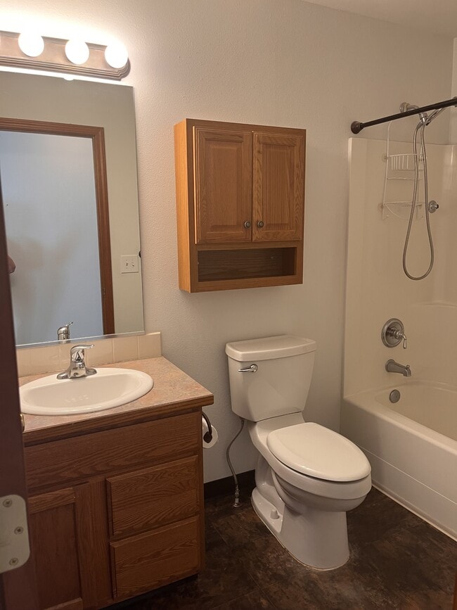 Building Photo - 8182 N Brookside Dr