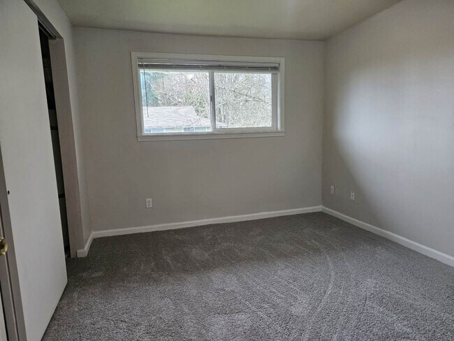 Building Photo - Beautiful 2 Bed 1 Bath Condo in Mountlake Terrace