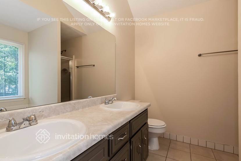 Building Photo - 1099 Plantation Blvd SE