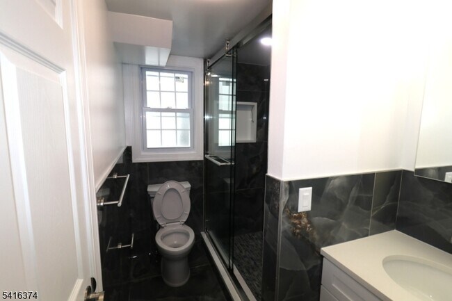 Building Photo - 22 St Francis St