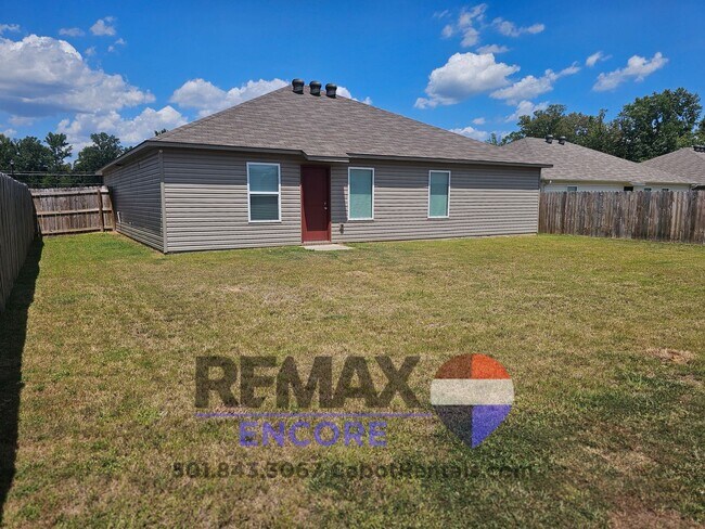 Building Photo - 65 Swayze Rhys Ln