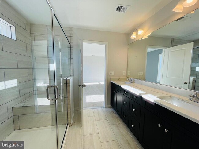 Building Photo - 508 Sourwood Ct