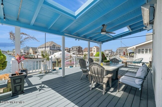 Building Photo - 385 Aldo Dr