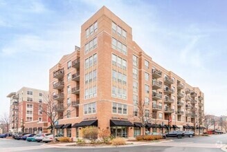 Building Photo - 647 Metropolitan Way