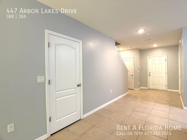 Building Photo - 447 Arbor Lakes Dr