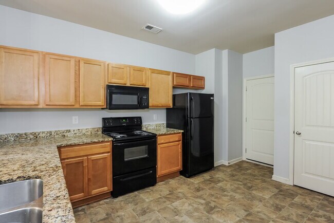 Building Photo - 153 August W Way