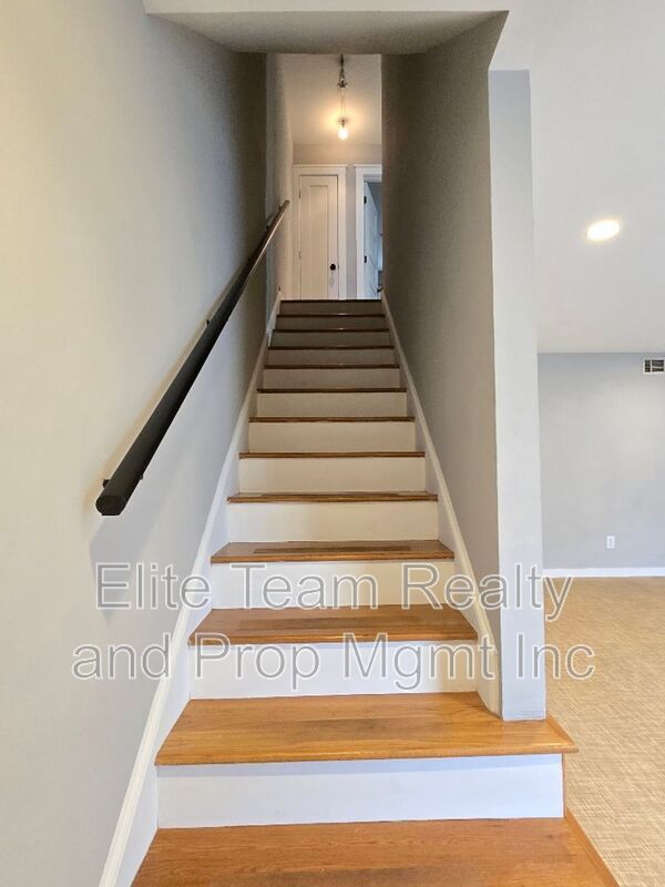 Building Photo - 3722 Park Rd