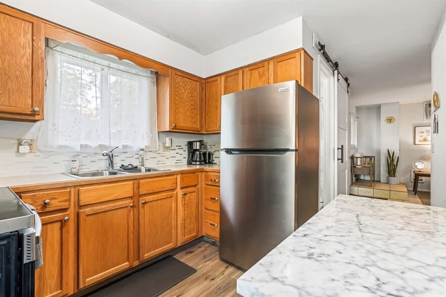 Building Photo - 1503 Fairview Ave