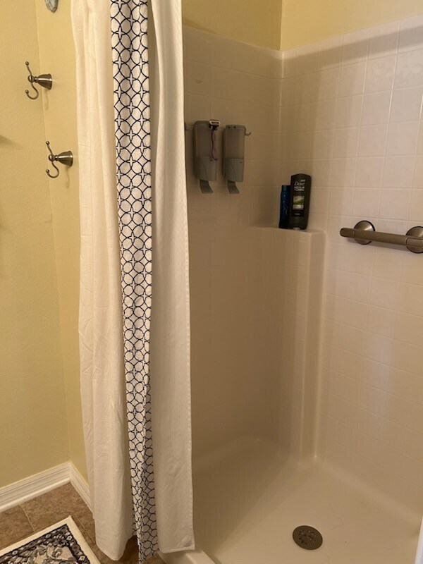 Building Photo - 112 Red Mill Dr