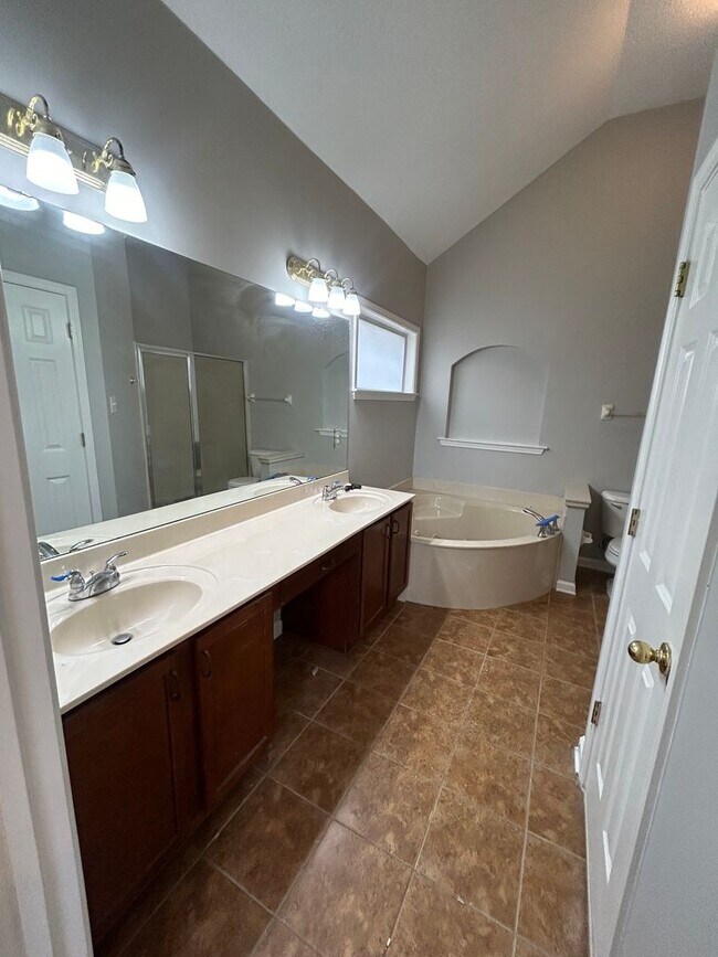 Building Photo - 9204 Acadia Pl