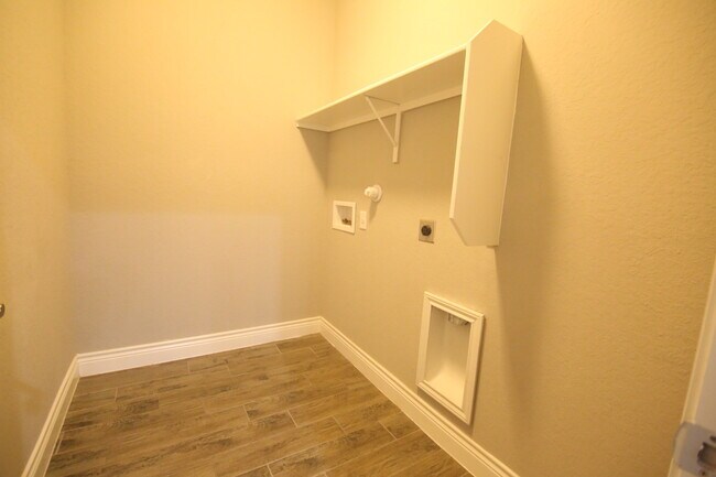 Building Photo - 7623 Paraiso Crest