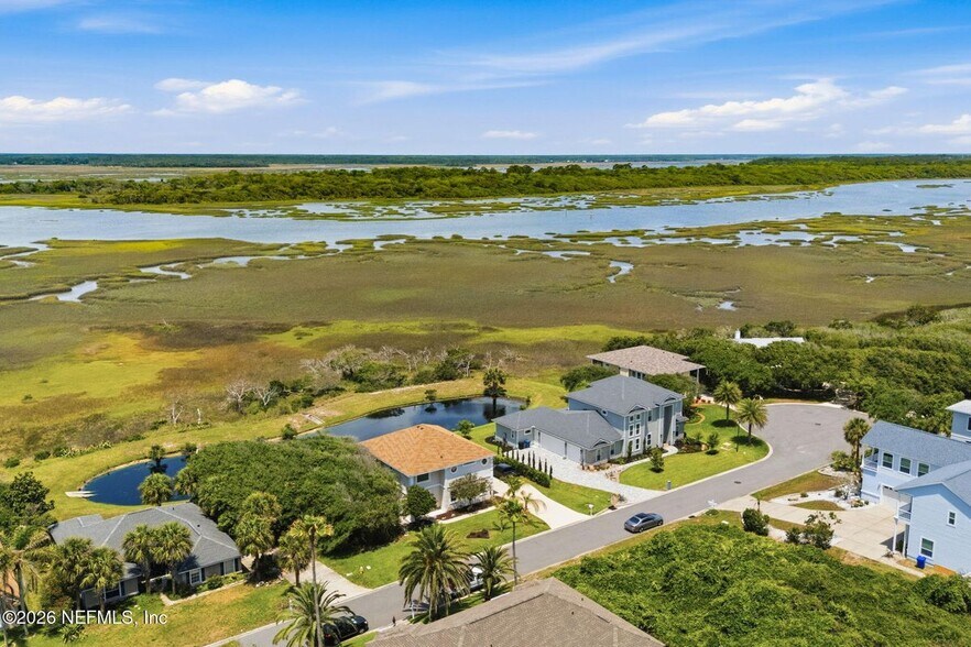 Building Photo - 149 Beachside Dr