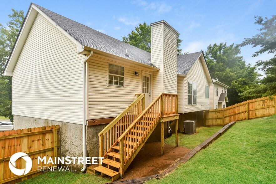 Building Photo - 904 Conway Ln