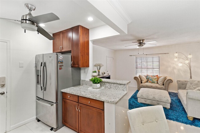 Building Photo - 2151 NE 68th St