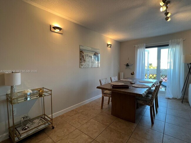 Building Photo - 227 Michigan Ave