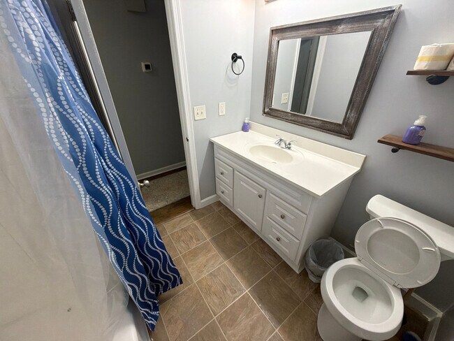 Building Photo - Room in Single Family Home on Westfield St