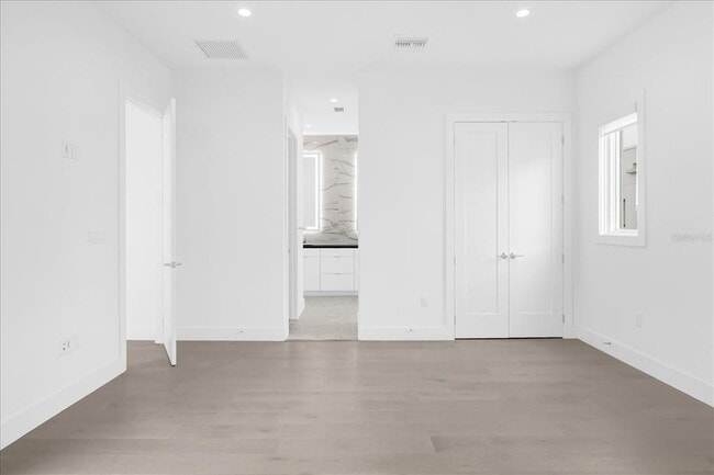 Building Photo - 1776 Mondrian Cir