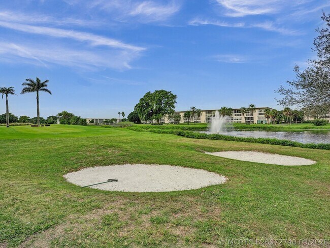 Building Photo - 1104 Bahama Bend