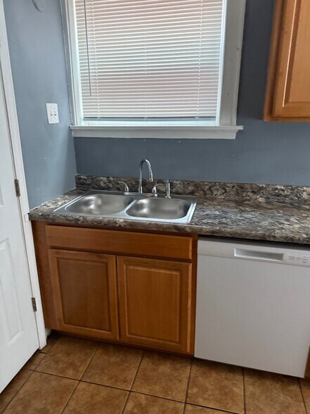 Building Photo - 3863 Meramec St
