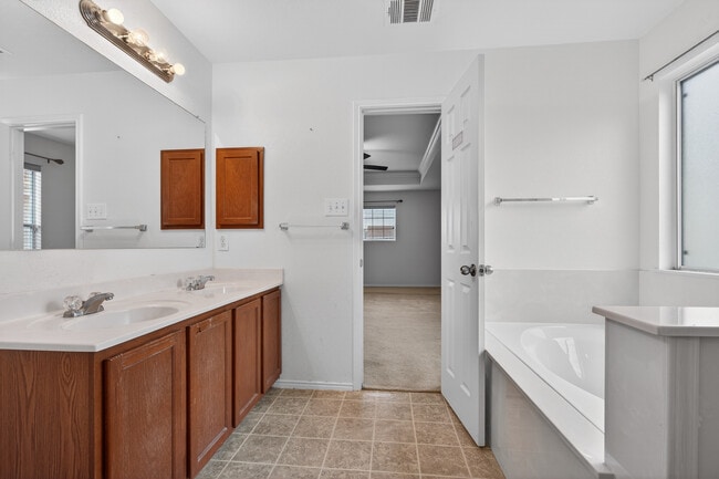 Building Photo - 13222 Baldwin Ridge