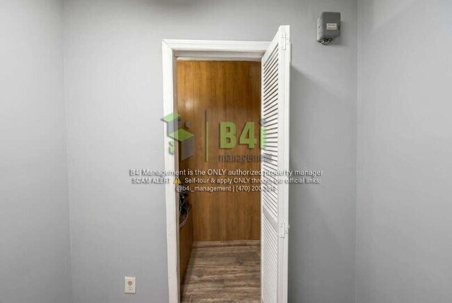 Building Photo - 10346 Wisteria Ln