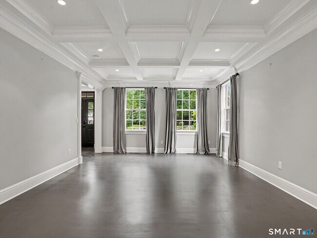 Building Photo - 16 Overbrook Ln