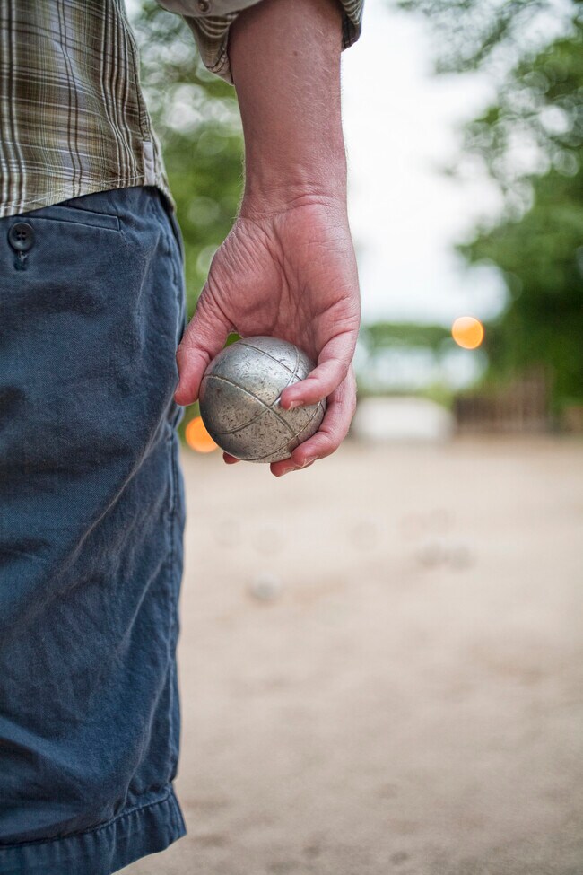 Building Photo - 430 Pratt Ave