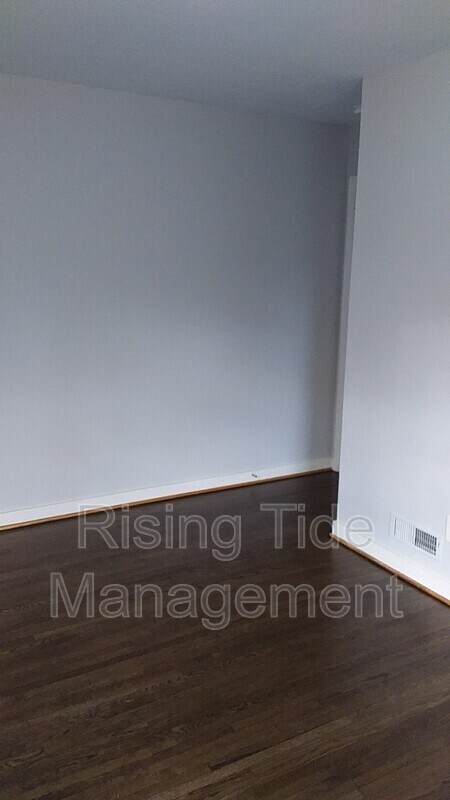 Building Photo - 18 Sunset Ln