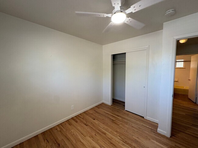 Building Photo - Newly Updated - Spacious 5 Bed 2 Bath Home