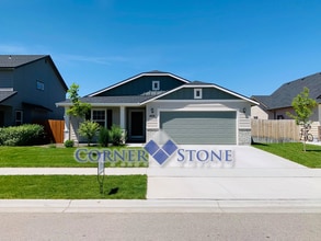 Building Photo - Great Home Near Settlers Park!